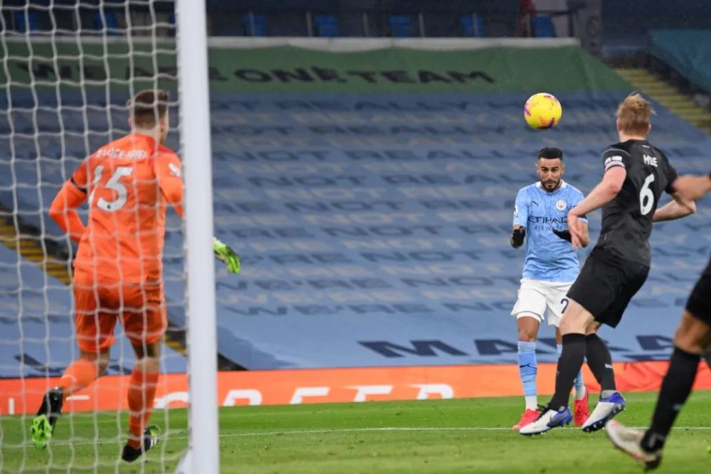 龙赛罗：皇马的球员仿佛生活在另一个世界，根本没有任何明确目标