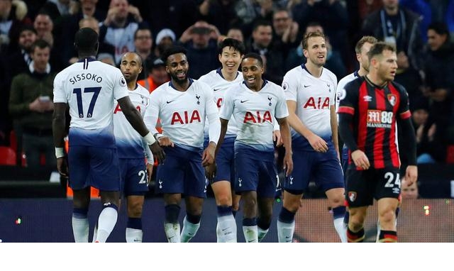 体坛联播｜曼联战平西汉姆5轮仅1胜，米兰意大利杯遭淘汰