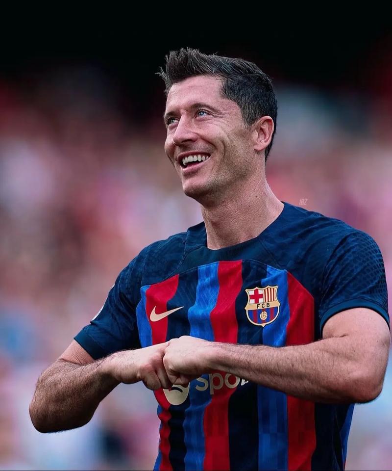 恭喜邵佳一！国足喜添一位新门神，一己之力征服一群外国主力球员