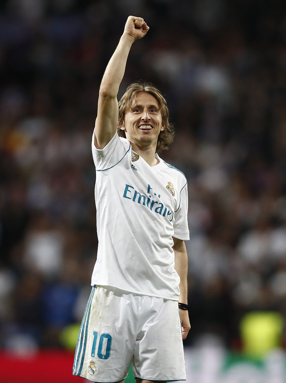 里程碑之战，麦肯尼迎来尤文生涯第200次出场