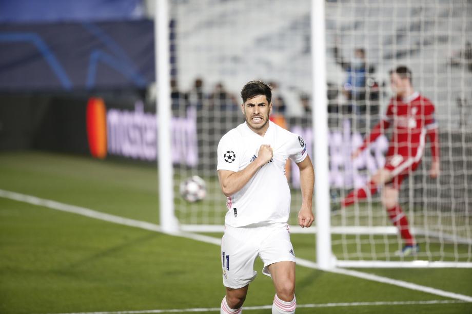 多特蒙德球迷挂横幅，反对海外比赛并攻击西甲高层