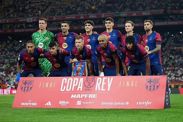 吴曦迎来个人生涯400场顶级联赛出场，同年龄段仅次于王大雷