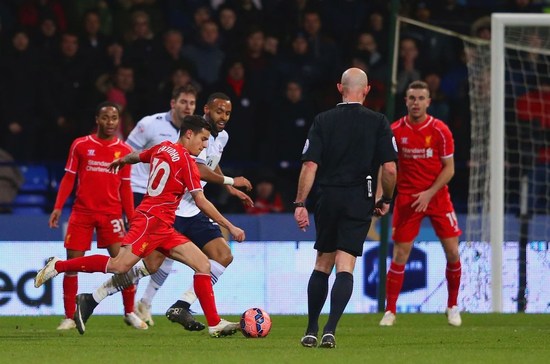 大连英博队迎来队史第100场比赛