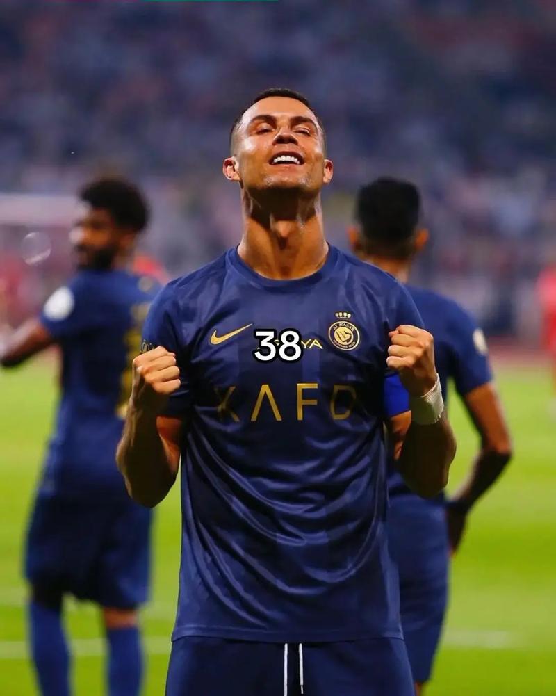 武磊迎34岁生日，个人官博感言：伤痛终将过去，步履始终磊落