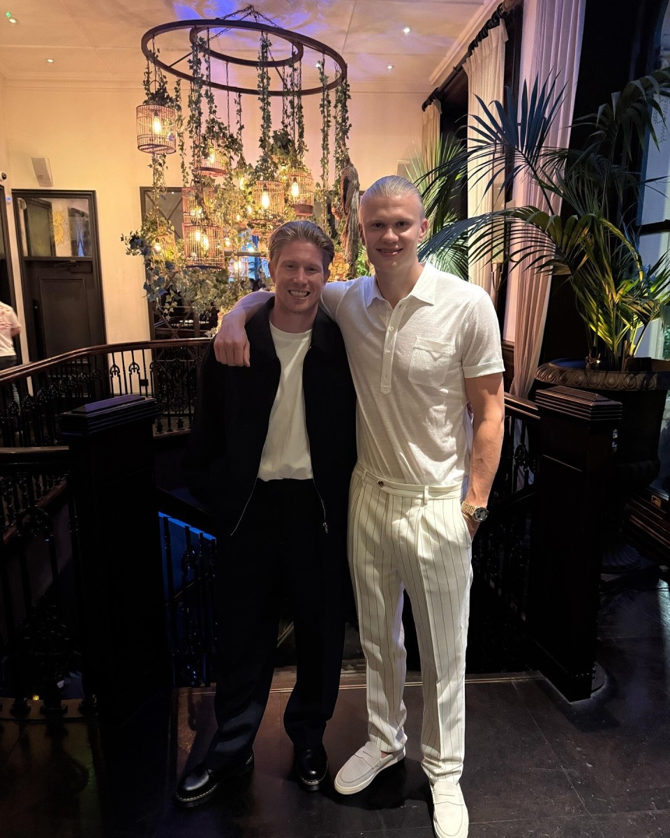 大中锋好用，沃尔特马德本赛季俱乐部+国家队20场10球1助攻