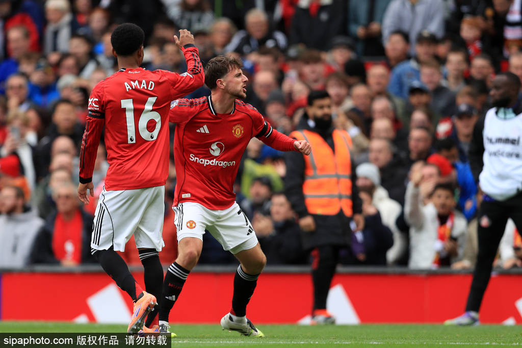 保加利亚传奇佩内夫被紧急送往肿瘤医院治疗，他曾患有睾丸癌