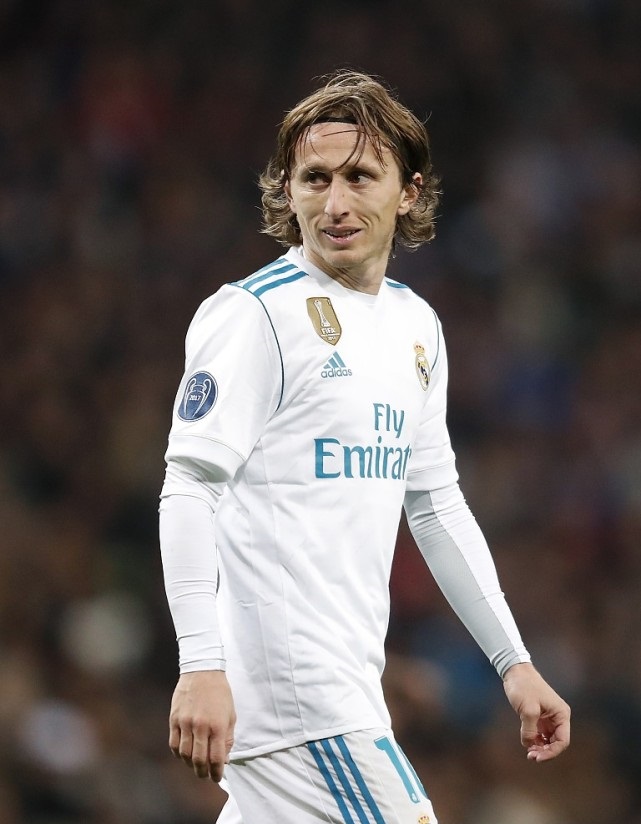 吕文君庆祝夺冠：是海港的三连冠，更是上海的三连冠